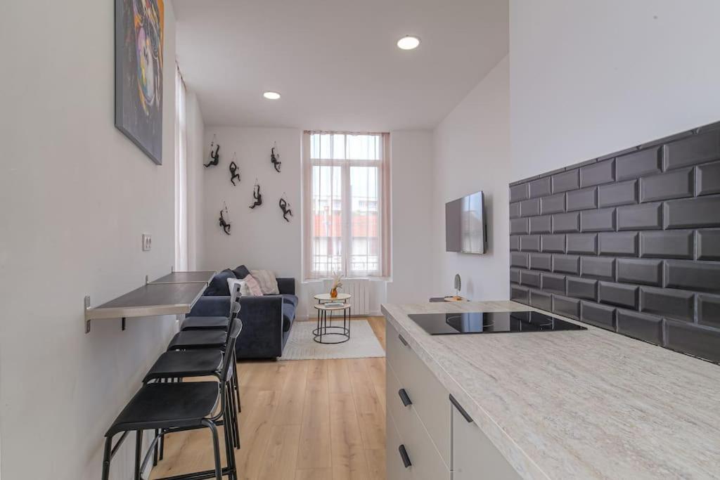 Selva, Appartement Cozy, Lyon 8Eme Exterior foto